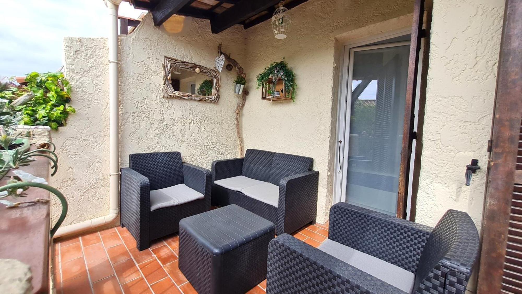Bel Appartement Renove, Avec Terrasse Et Piscine La Croix-Valmer Bagian luar foto